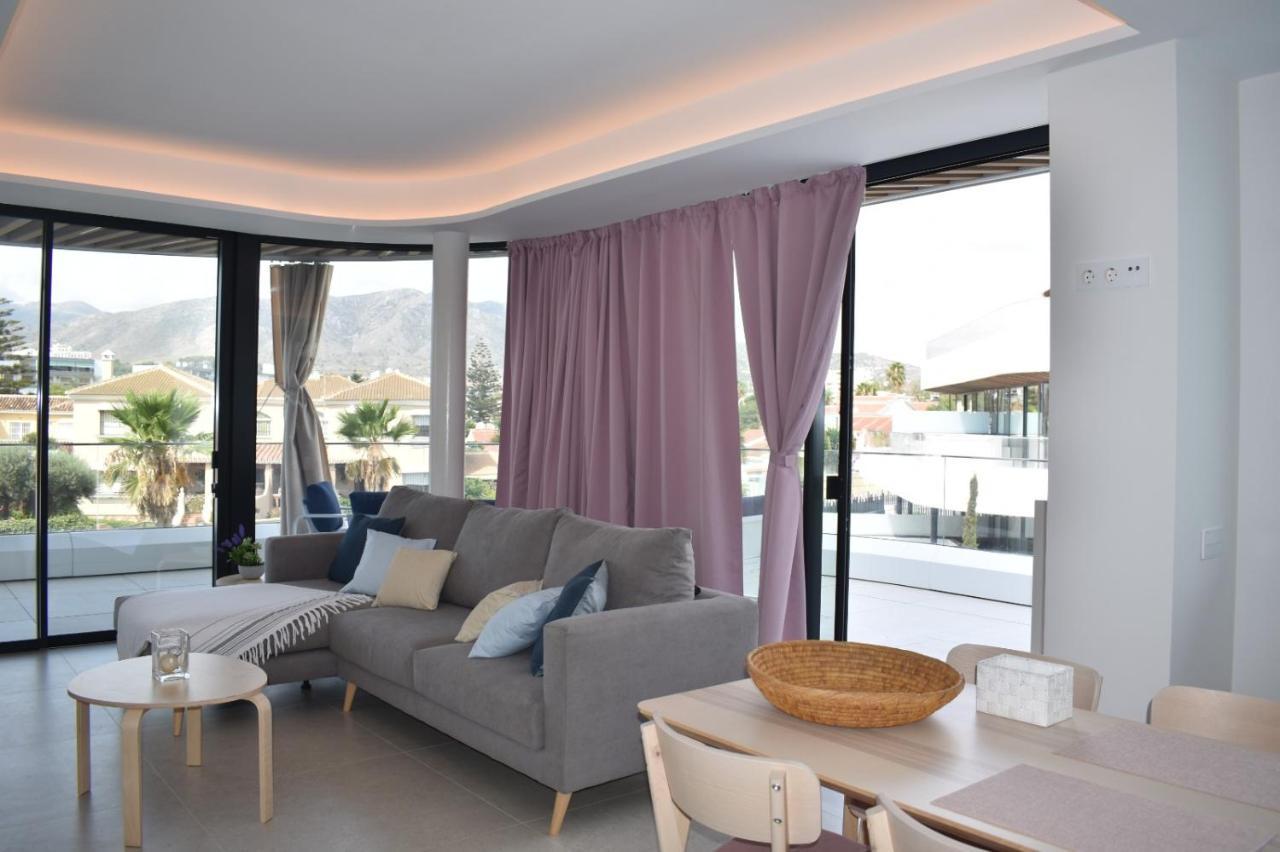 Luxury Complex Beachfront Apartment, Infinity Pool, Sauna, Gym And Large Terrace Torremolinos Exterior photo